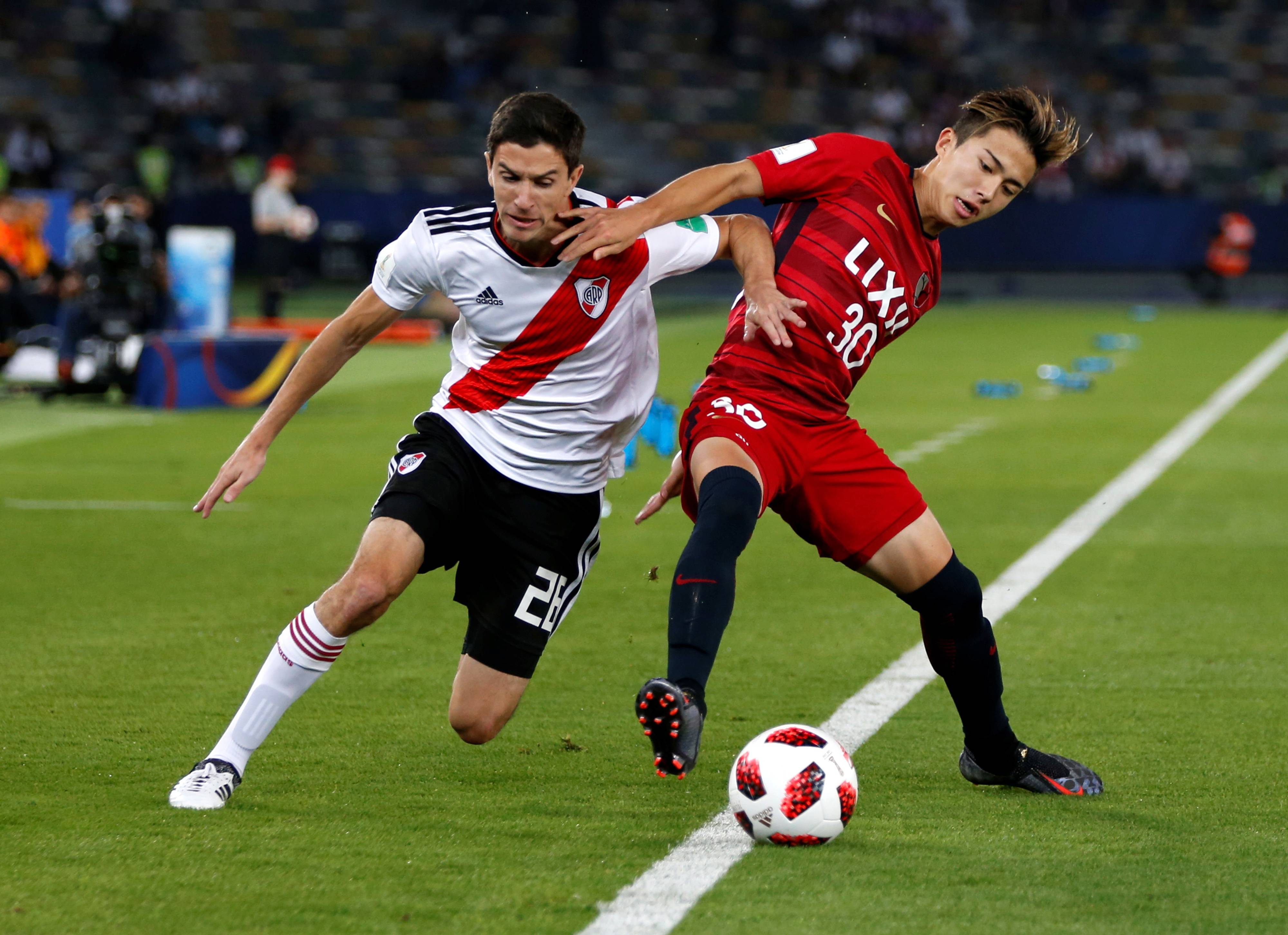 联赛精彩对决，实力相当对手胜负难分